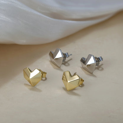 Romantic 925 Sterling Silver Heart Stud Earrings Minimalism Design