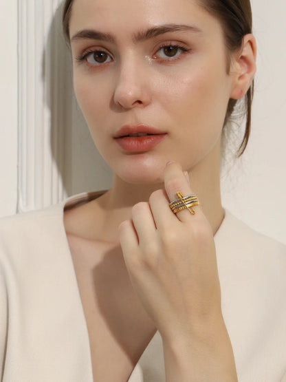 Waterproof 18K Gold Plated Pin Loop Buckle Ring