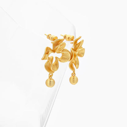 Lucky Four‑Leaf Clover Studs, 18K Gold‑Plated with Striped Detail & Ball Accent