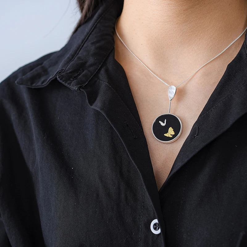 Silver Round Natural Agate Stone Butterfly Pendants and Necklaces