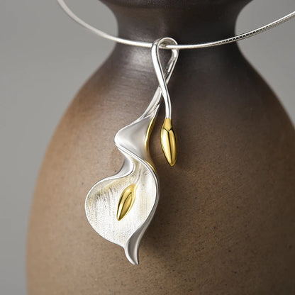 Silver New Calla Lily Flower Pendant and Chain Necklace