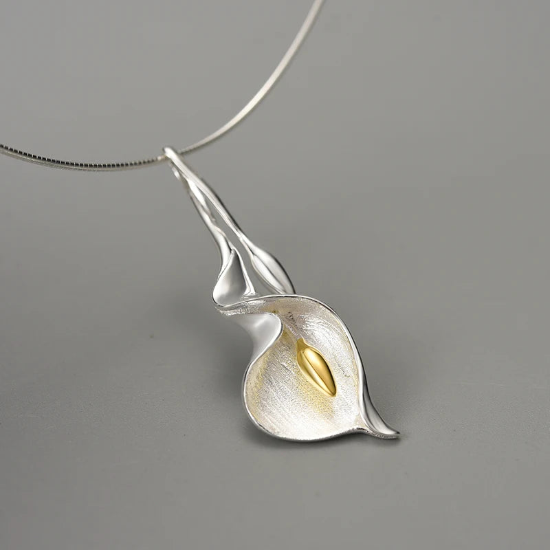 Silver New Calla Lily Flower Pendant and Chain Necklace