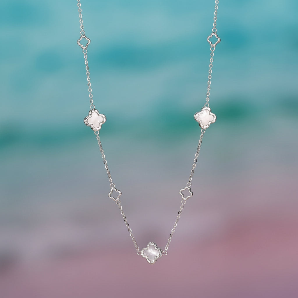 Silver Choker Necklace With Four Leaf Clover Shell Ornament Summer Style