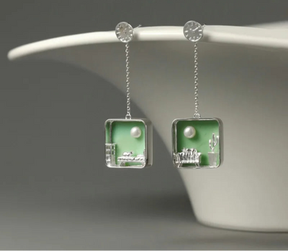 Silver Square Shaped inlaid with Glass and Pearl Creative Cat