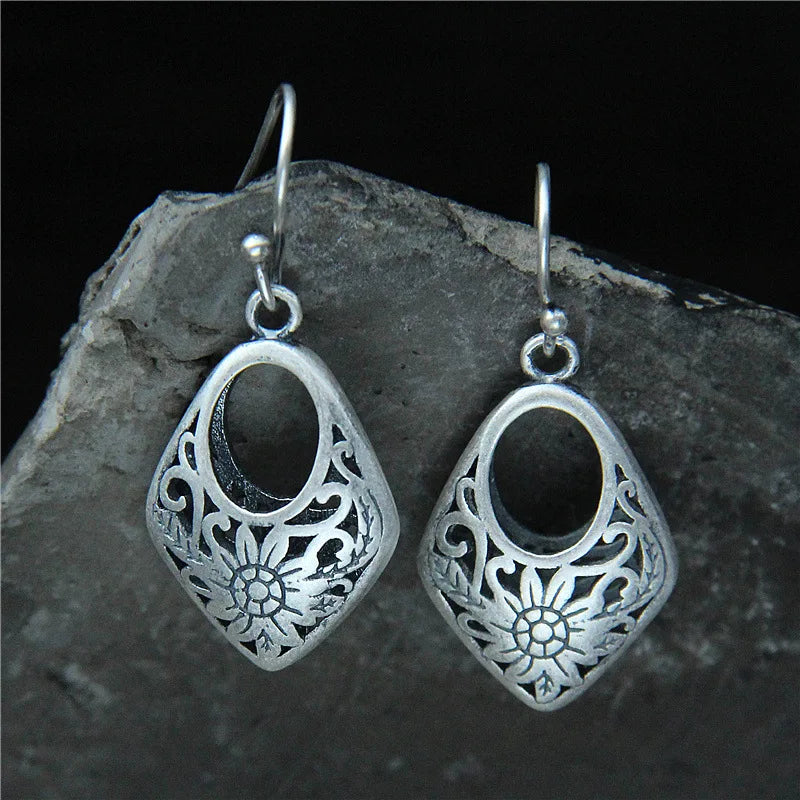 Silver Drop Earrings Sunflowers Pattern