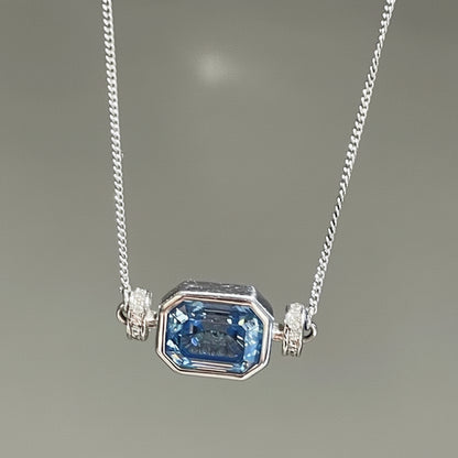 Silver Sparkling Emerald Cut Aquamarine Gemstone Pendant Necklace