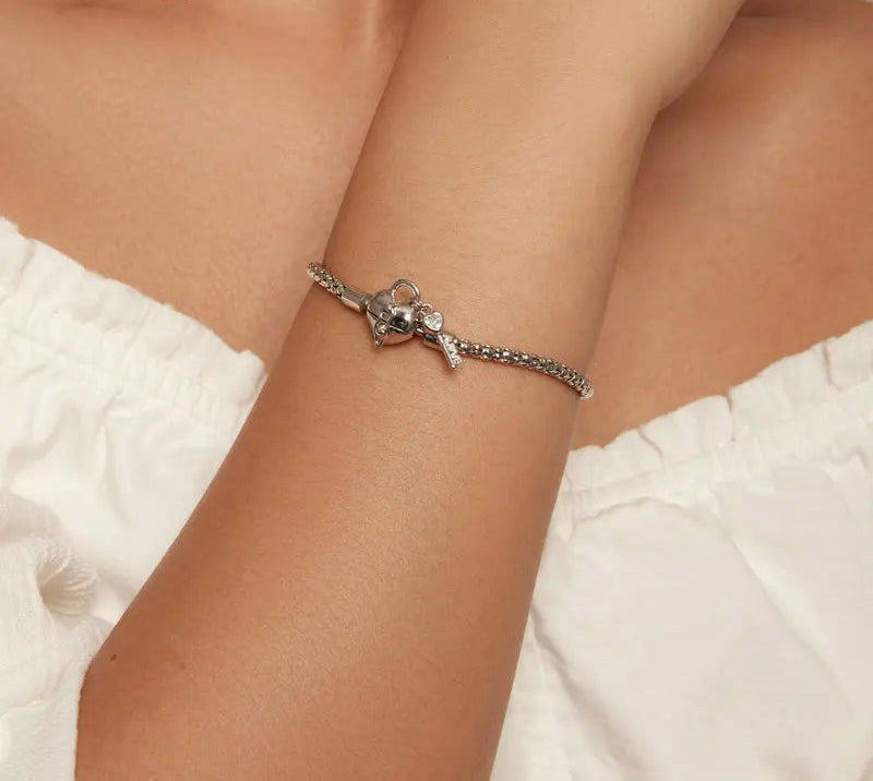 Silver Heart Lock and Key Buckles Basic Chain Bracelet