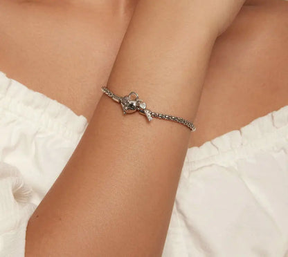 Silver Heart Lock and Key Buckles Basic Chain Bracelet