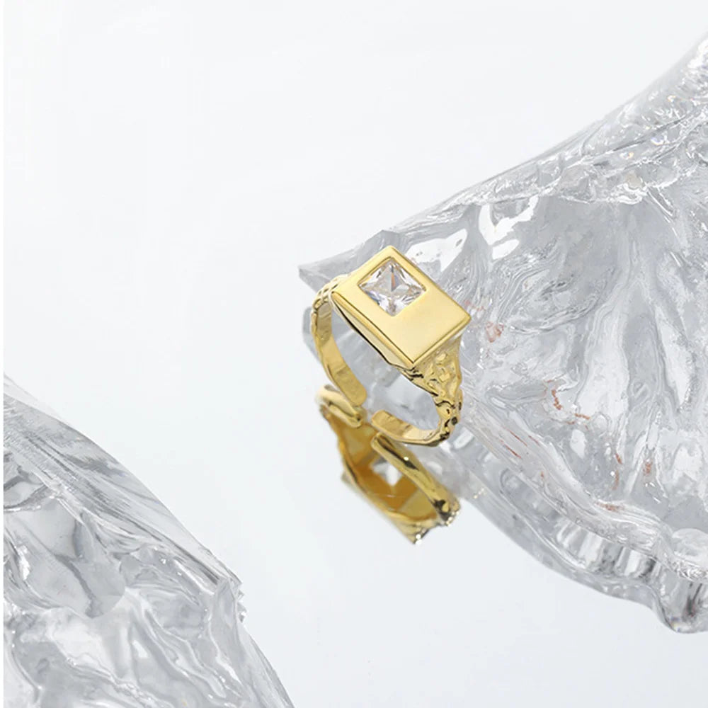 Adjustable 925 Sterling Silver Gold Square‑Gem Ring with Crystal Shine